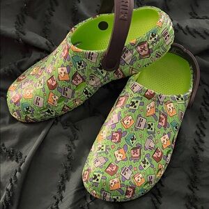 Minecraft Character Clogs in Great shape
